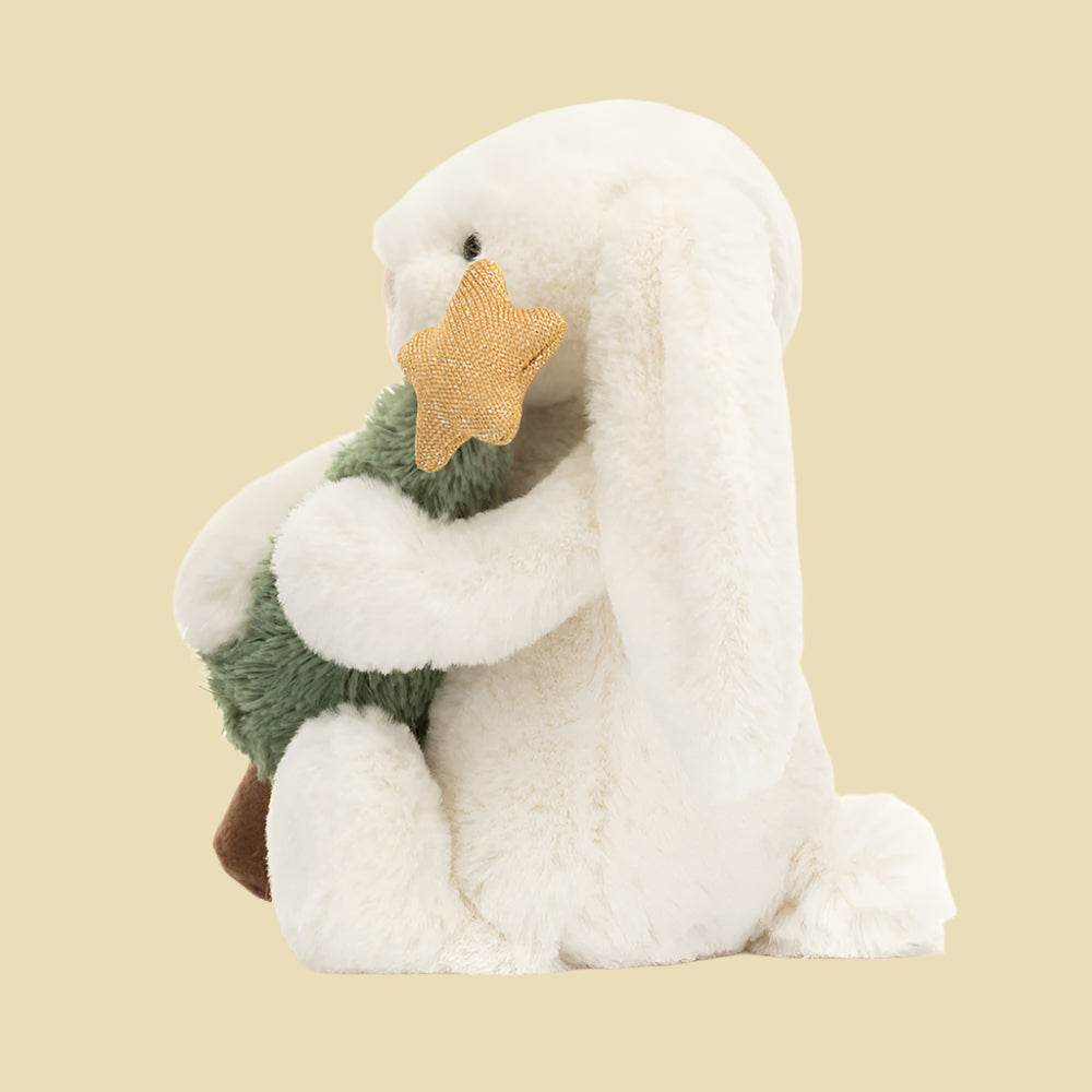 bashful-bunny-with-christmas-tree